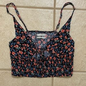 urban outfitters floral crop top